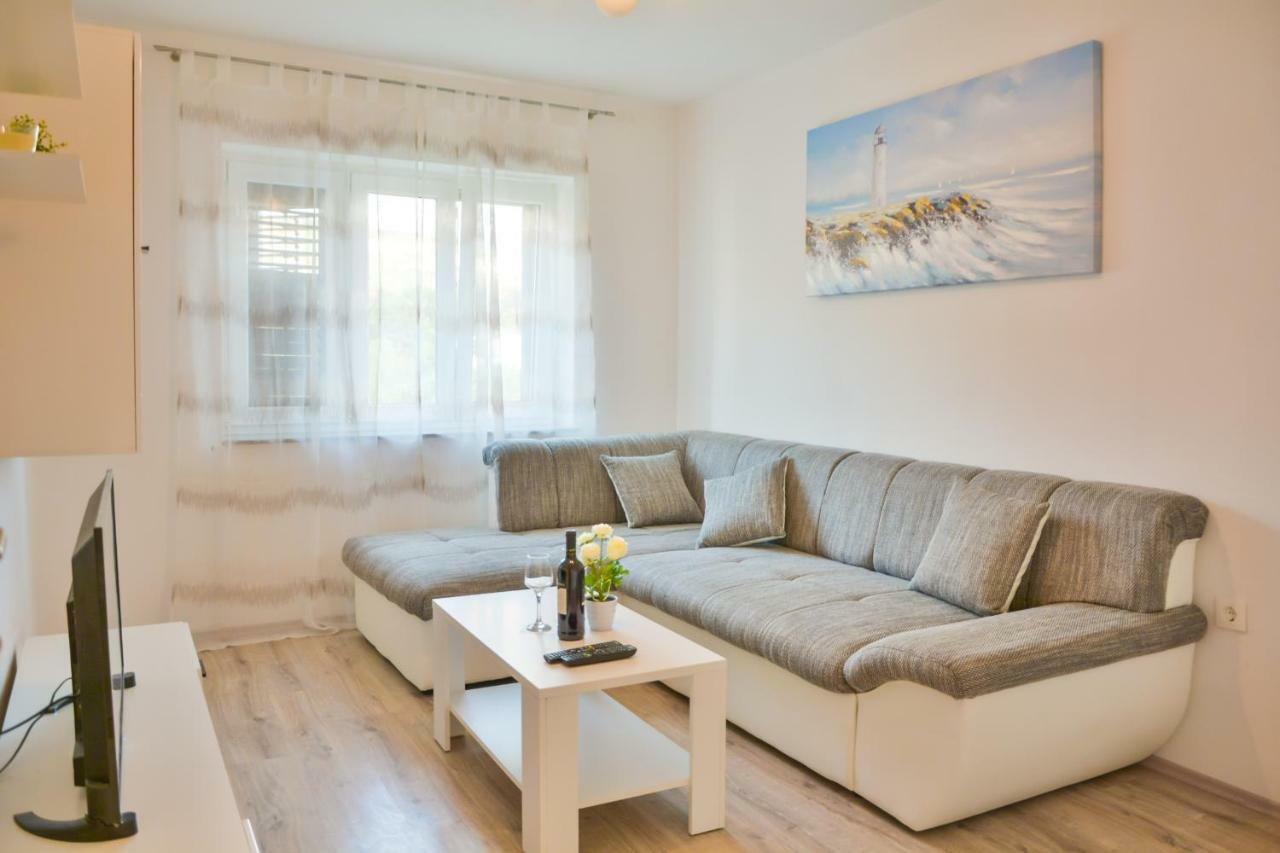 Domo Apartment Senj  Ngoại thất bức ảnh